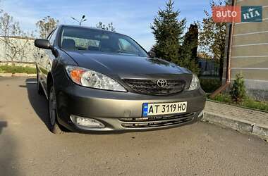 Седан Toyota Camry 2003 в Чернівцях
