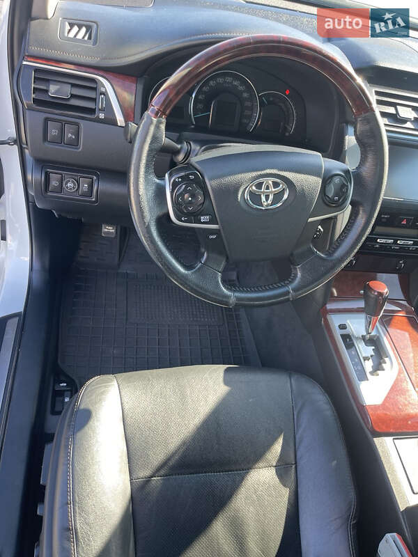Седан Toyota Camry 2014 в Одессе