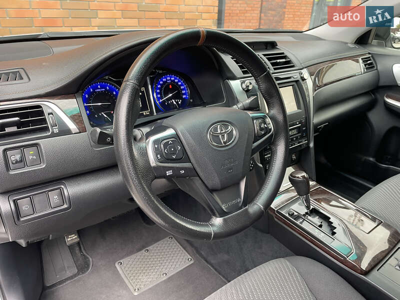 Седан Toyota Camry 2014 в Кременчуге фото 18 Седан Toyota Camry 2014 в Кременчуге