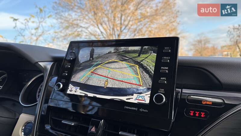 Седан Toyota Camry 2021 в Днепре