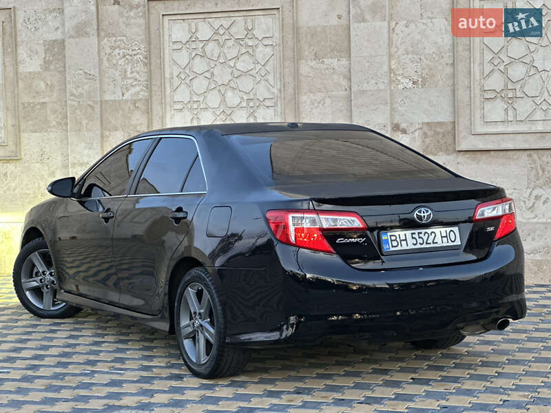 Седан Toyota Camry 2012 в Одесі