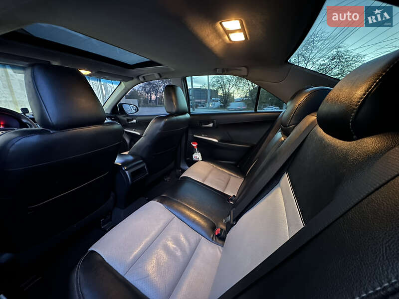 Седан Toyota Camry 2012 в Одесі