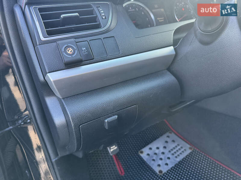 Седан Toyota Camry 2016 в Киеве фото 17 Седан Toyota Camry 2016 в Киеве