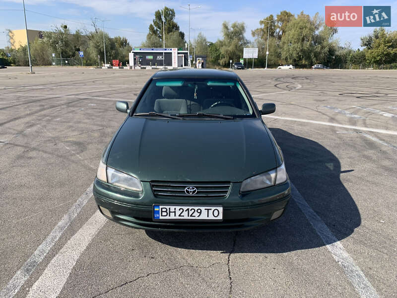 Седан Toyota Camry 1998 в Киеве фото 2 Седан Toyota Camry 1998 в Киеве
