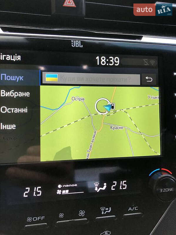 Седан Toyota Camry 2017 в Красном фото 13 Седан Toyota Camry 2017 в Красном