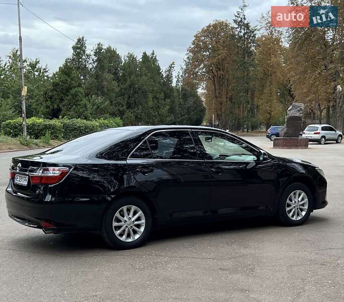 Седан Toyota Camry 2017 в Кривом Роге