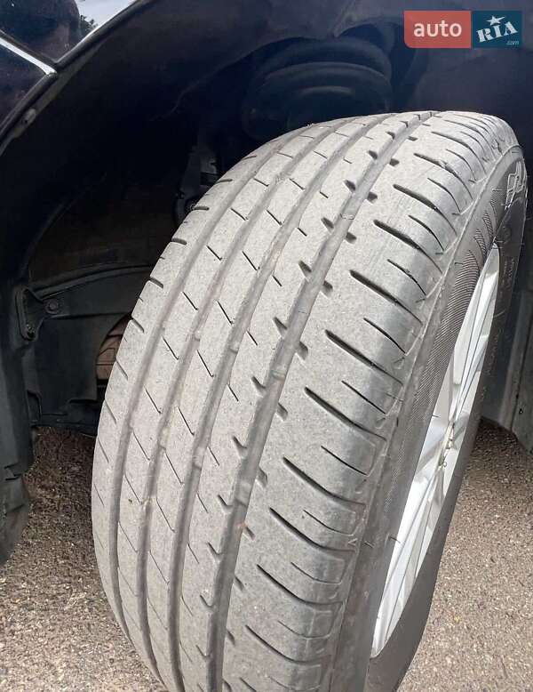 Седан Toyota Camry 2017 в Кривом Роге