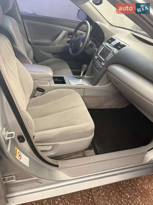 Седан Toyota Camry 2006 в Полтаві