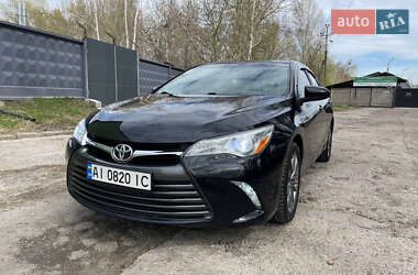 Седан Toyota Camry 2015 в Киеве