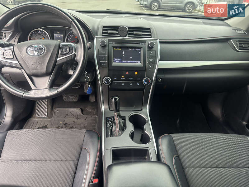 Седан Toyota Camry 2016 в Киеве фото 14 Седан Toyota Camry 2016 в Киеве