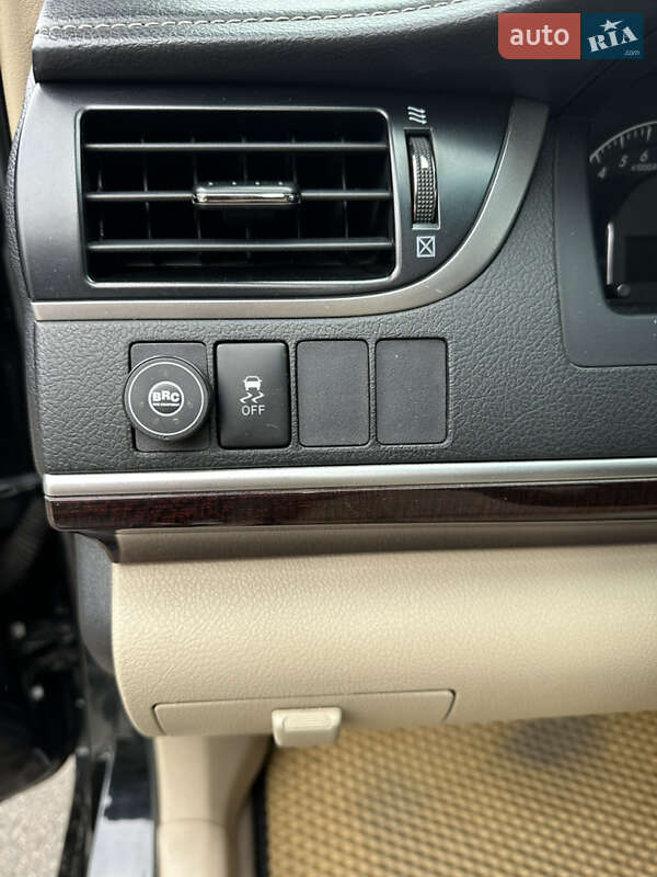 Седан Toyota Camry 2014 в Киеве