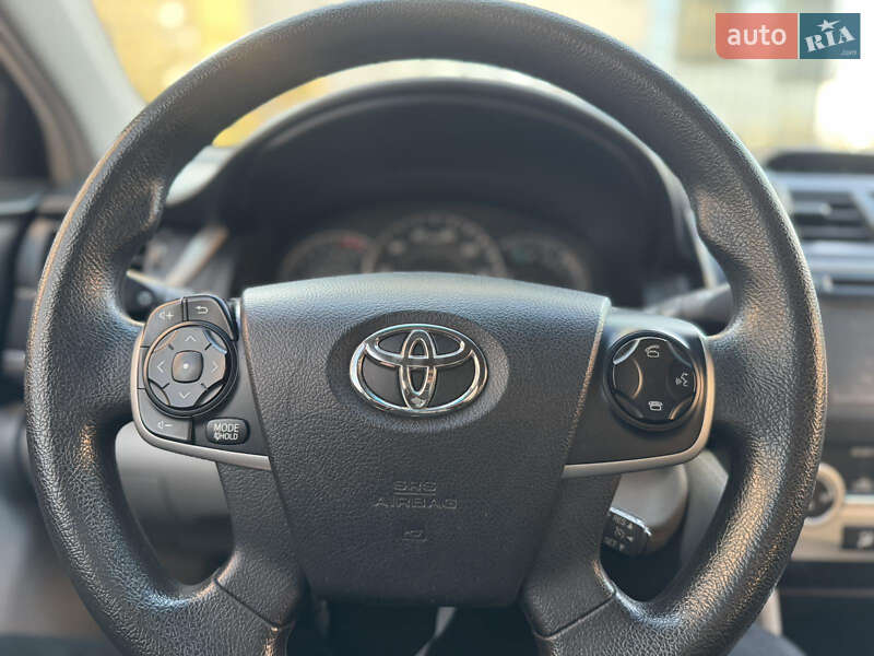 Седан Toyota Camry 2014 в Днепре фото 15 Седан Toyota Camry 2014 в Днепре