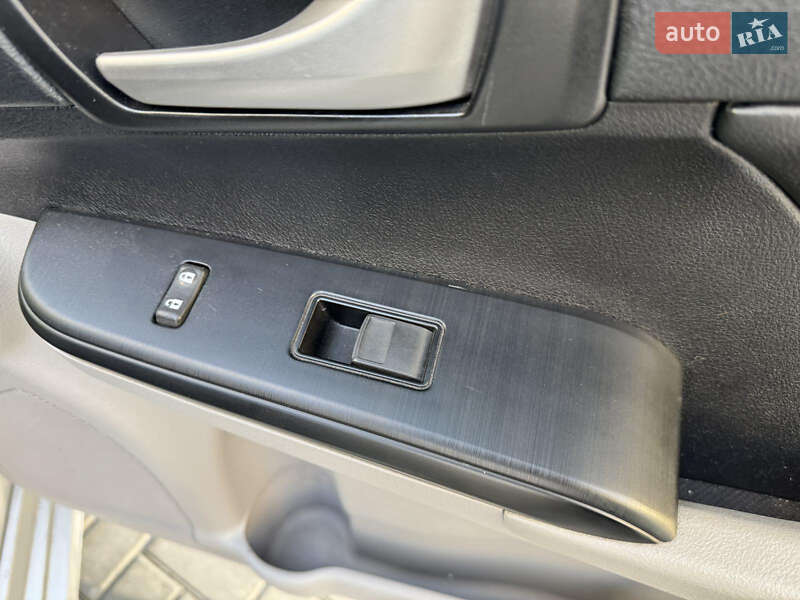 Седан Toyota Camry 2014 в Днепре фото 20 Седан Toyota Camry 2014 в Днепре