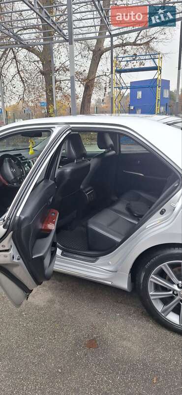 Седан Toyota Camry 2012 в Киеве