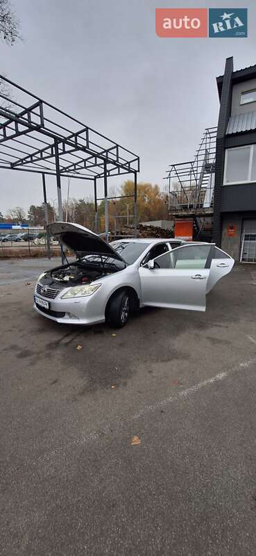Седан Toyota Camry 2012 в Киеве