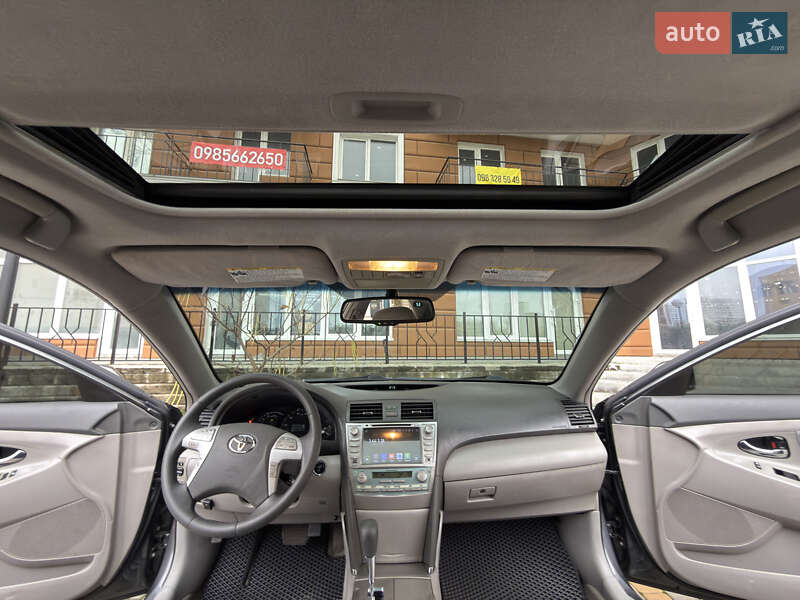 Седан Toyota Camry 2009 в Одессе