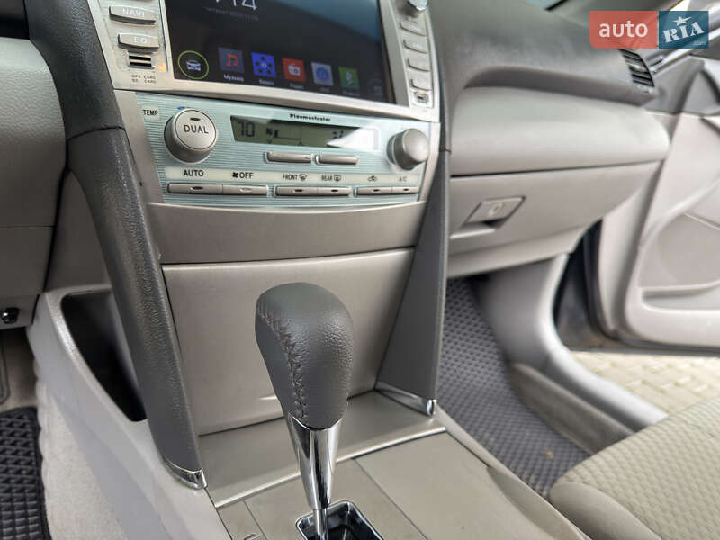 Седан Toyota Camry 2009 в Одессе