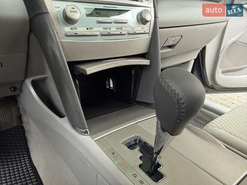 Седан Toyota Camry 2009 в Одессе