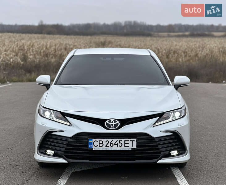 Седан Toyota Camry 2023 в Киеве фото 5 Седан Toyota Camry 2023 в Киеве