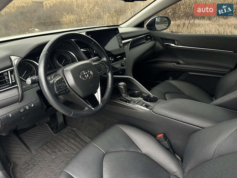 Седан Toyota Camry 2023 в Киеве фото 11 Седан Toyota Camry 2023 в Киеве
