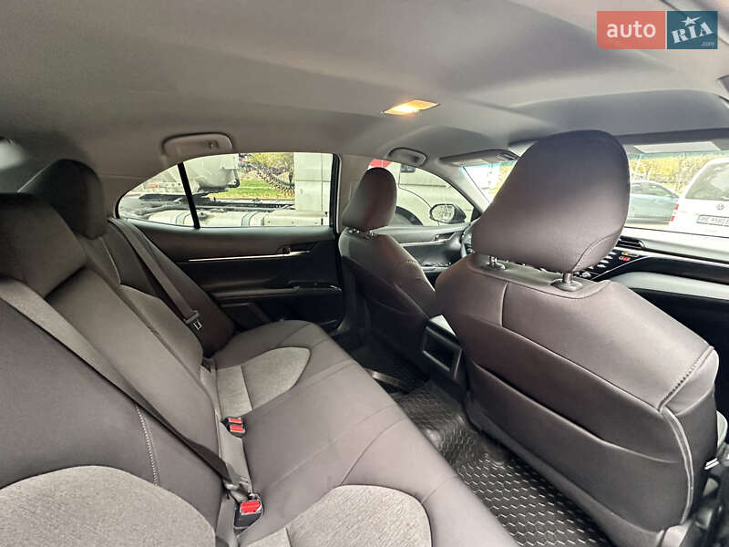 Седан Toyota Camry 2020 в Миколаєві