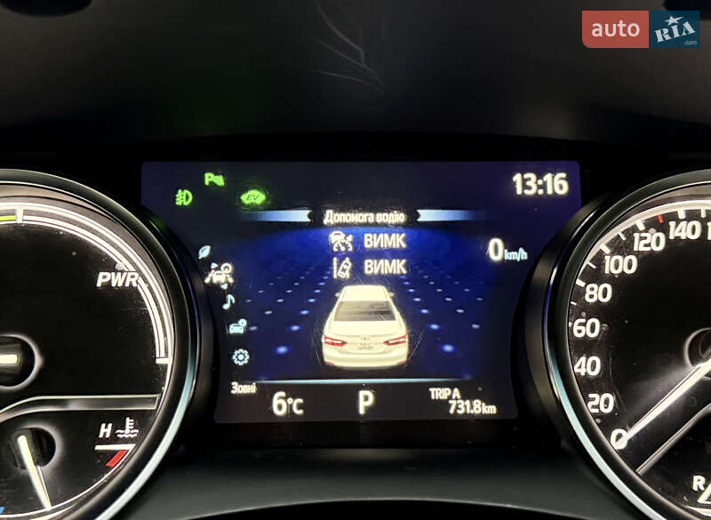 Седан Toyota Camry 2020 в Житомире