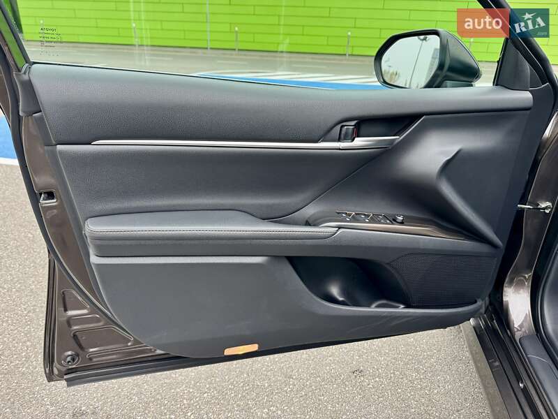 Седан Toyota Camry 2019 в Києві фото 32 Седан Toyota Camry 2019 в Києві