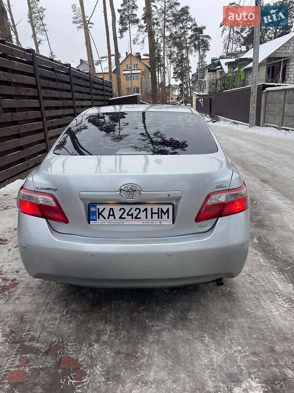Седан Toyota Camry 2008 в Киеве
