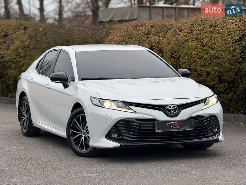 Toyota Camry 2018