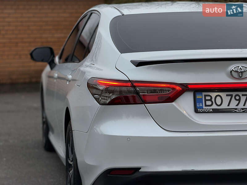 Седан Toyota Camry 2018 в Тернополе фото 20 Седан Toyota Camry 2018 в Тернополе