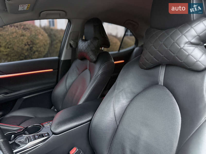 Седан Toyota Camry 2018 в Тернополе фото 43 Седан Toyota Camry 2018 в Тернополе