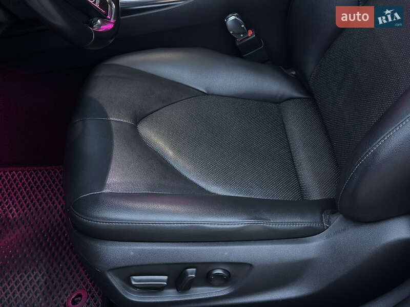 Седан Toyota Camry 2018 в Тернополе фото 44 Седан Toyota Camry 2018 в Тернополе