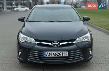 Седан Toyota Camry 2015 в Житомире