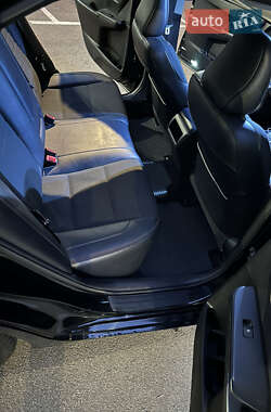 Седан Toyota Camry 2017 в Киеве