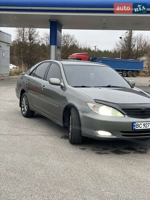 Седан Toyota Camry 2002 в Буске фото 12 Седан Toyota Camry 2002 в Буске