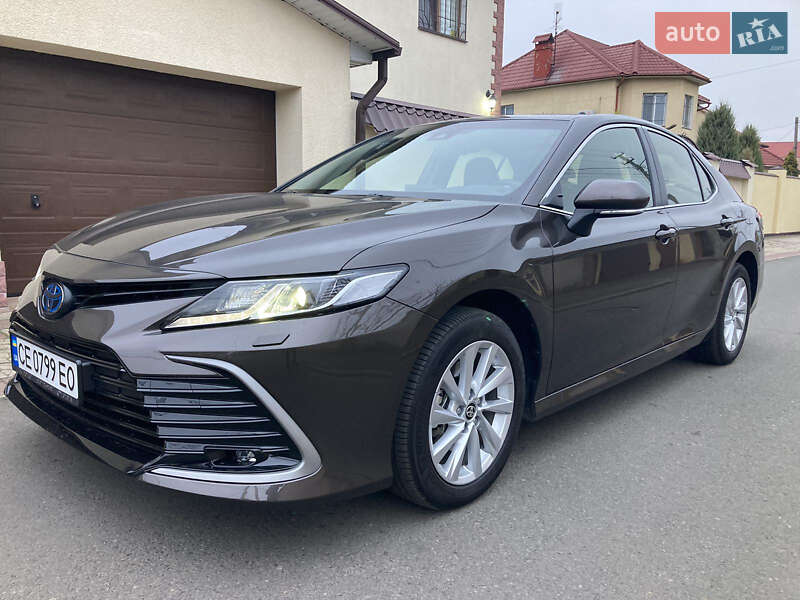 Седан Toyota Camry 2023 в Одессе