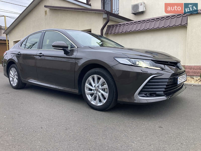 Седан Toyota Camry 2023 в Одессе