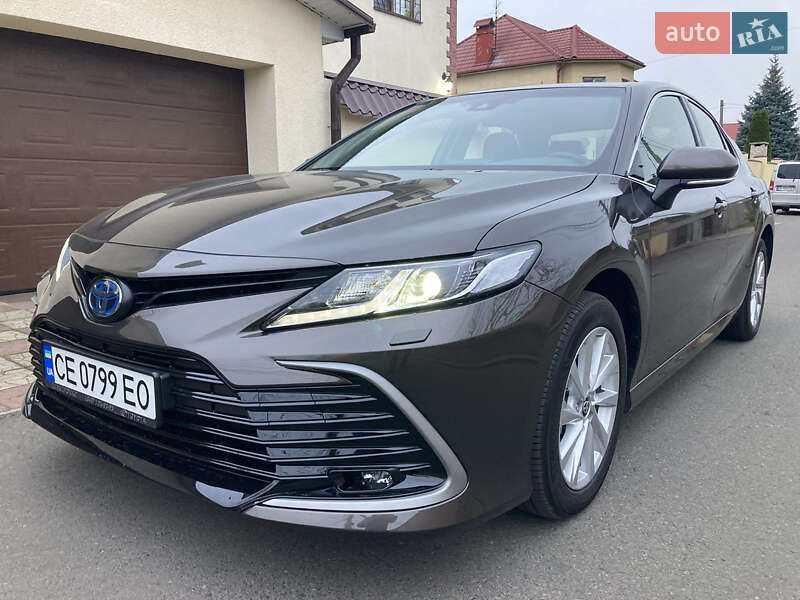 Седан Toyota Camry 2023 в Одессе
