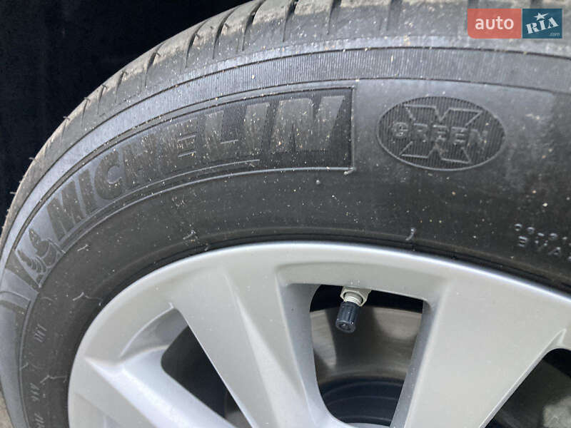 Седан Toyota Camry 2023 в Одессе