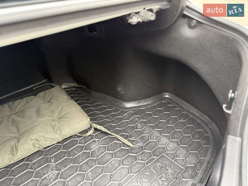 Седан Toyota Camry 2020 в Днепре фото 36 Седан Toyota Camry 2020 в Днепре