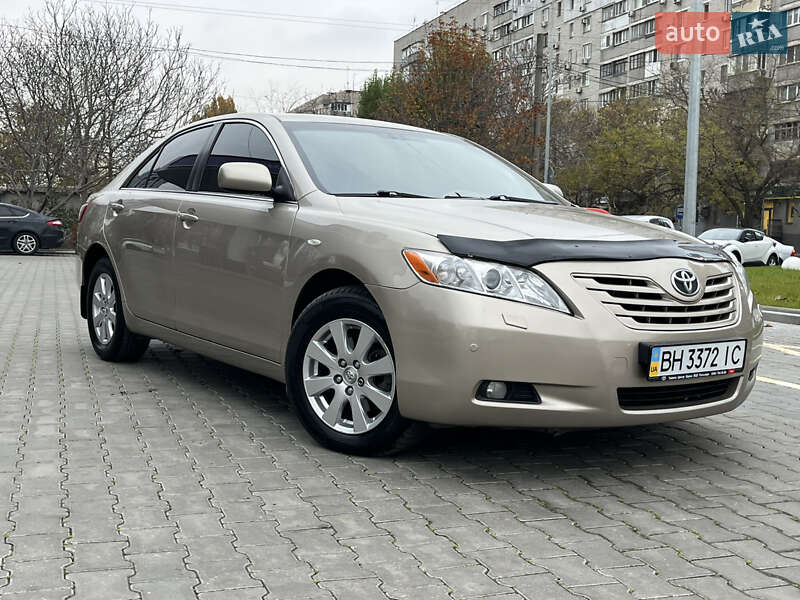 Седан Toyota Camry 2008 в Одессе