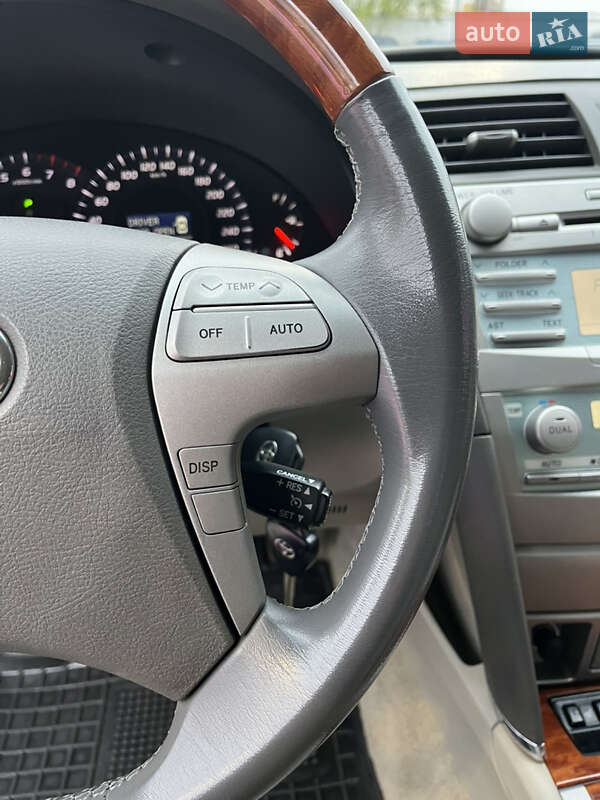 Седан Toyota Camry 2008 в Одессе