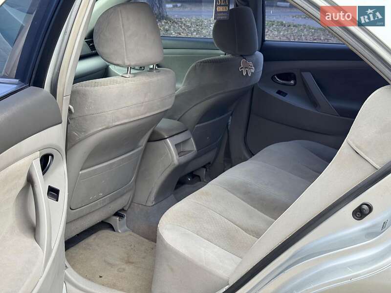 Седан Toyota Camry 2007 в Запорожье