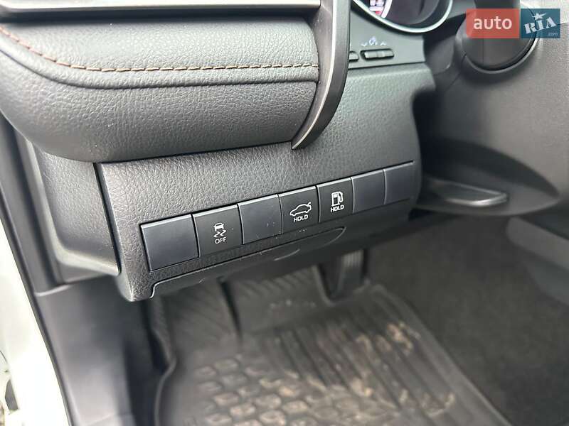 Седан Toyota Camry 2020 в Луцьку