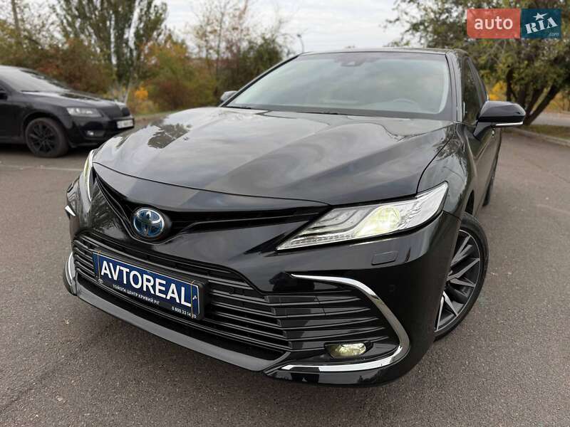 Седан Toyota Camry 2021 в Кривом Роге