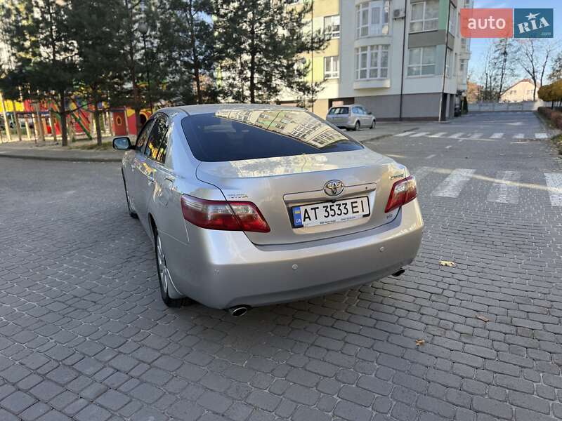 Седан Toyota Camry 2007 в Ивано-Франковске