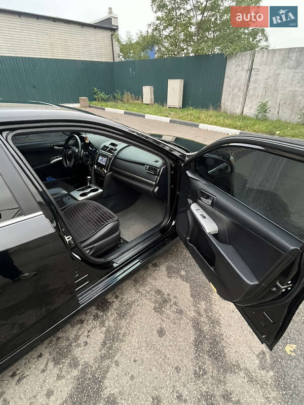 Седан Toyota Camry 2014 в Киеве фото 23 Седан Toyota Camry 2014 в Киеве