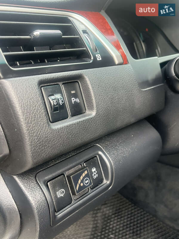 Седан Toyota Camry 2013 в Киеве фото 20 Седан Toyota Camry 2013 в Киеве