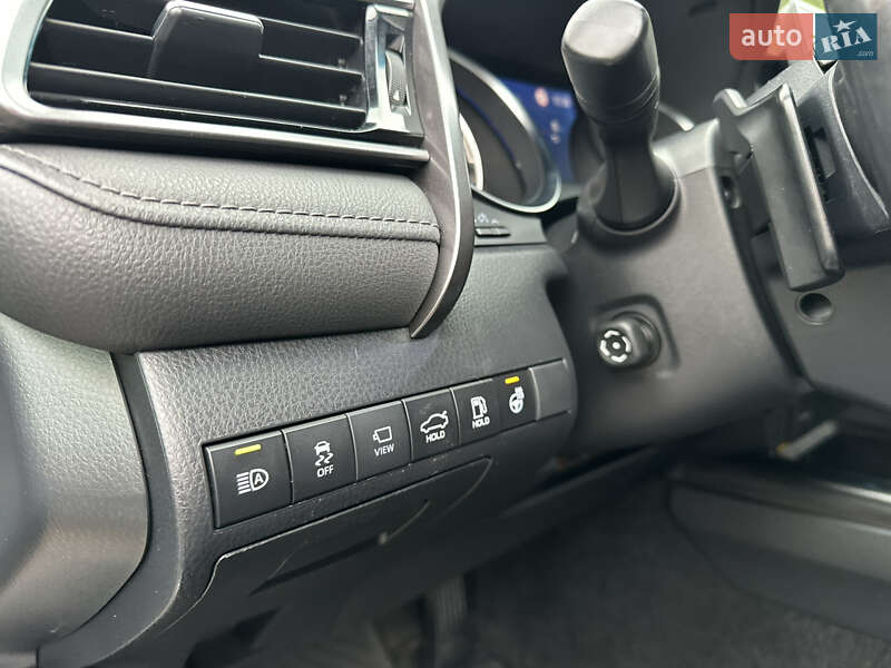 Седан Toyota Camry 2022 в Черкассах