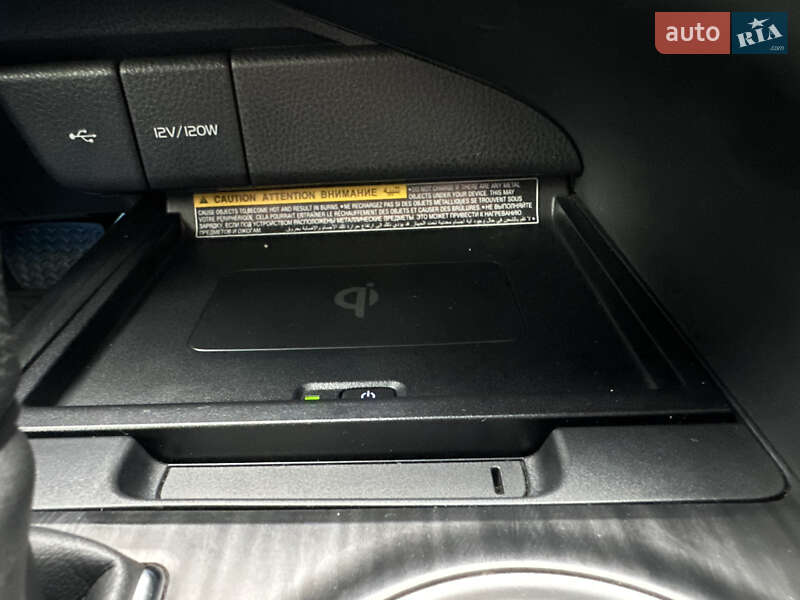 Седан Toyota Camry 2022 в Черкассах